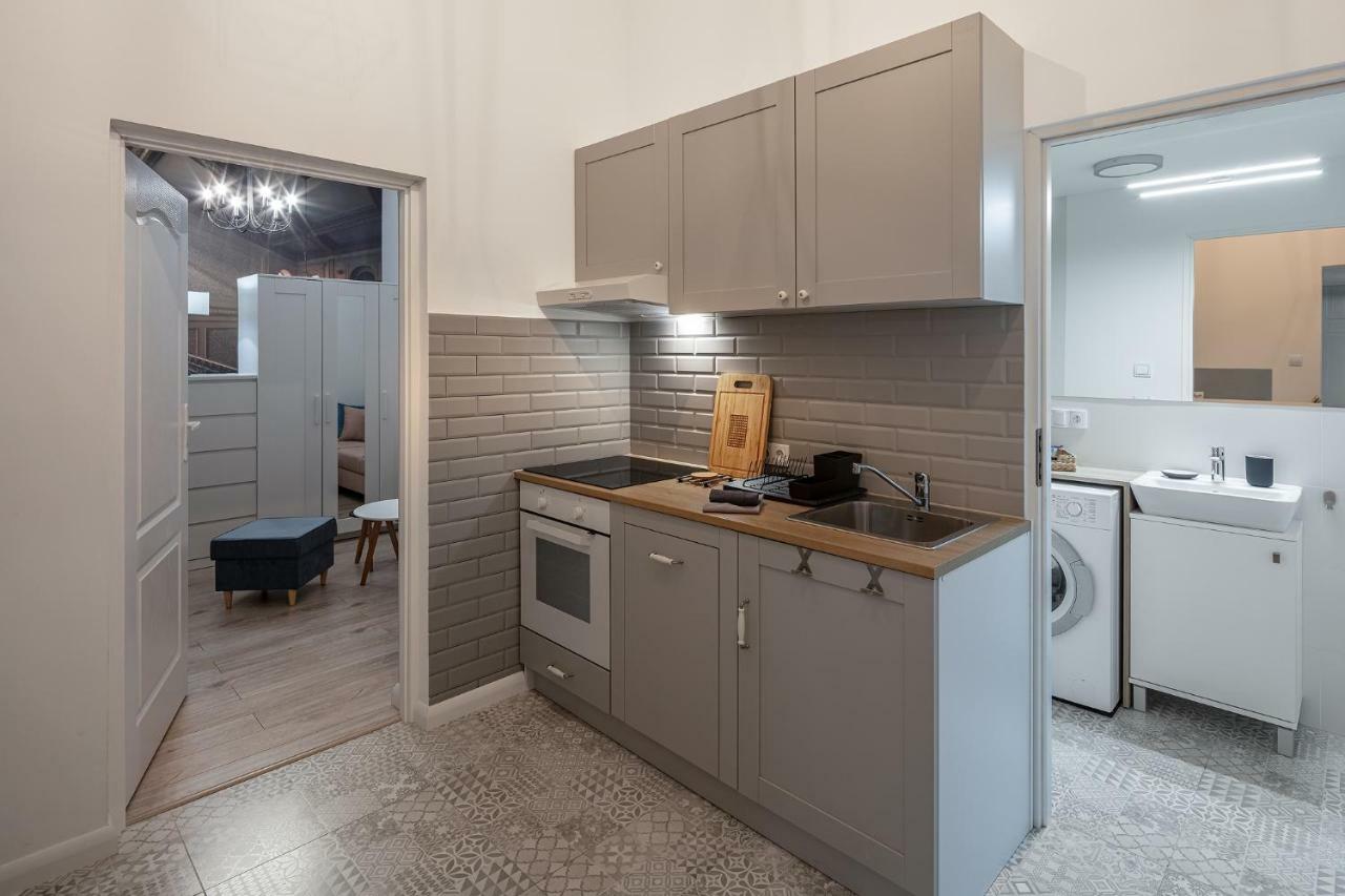 Apartamenty U Tuwima Łódź Esterno foto